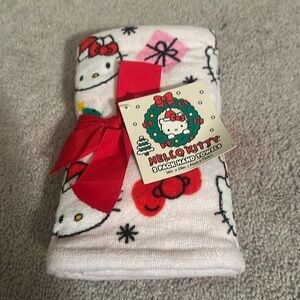 NWT Hello Kitty Christmas Hand Towels
